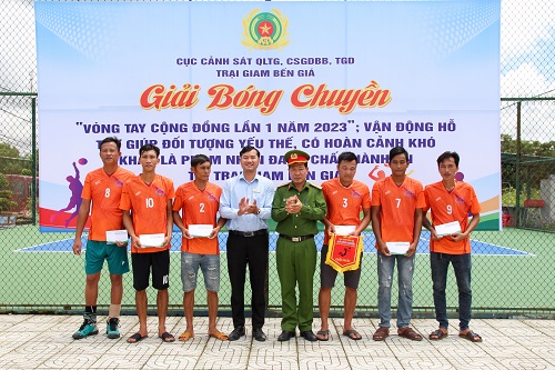 Trại giam Bến Giá tổ chức Giải bóng chuyền “Vòng tay cộng đồng lần 1 năm 2023”