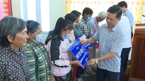Quỹ An sinh xã hội tỉnh Trà Vinh trao 16 căn nhà Đại đoàn kết tại thị xã Duyên Hải