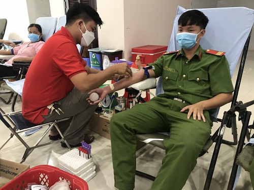 Hội chữ Thập Đỏ thị xã Duyên Hải tổ chức hiến máu tình nguyện - Một nghĩa cử cao đẹp